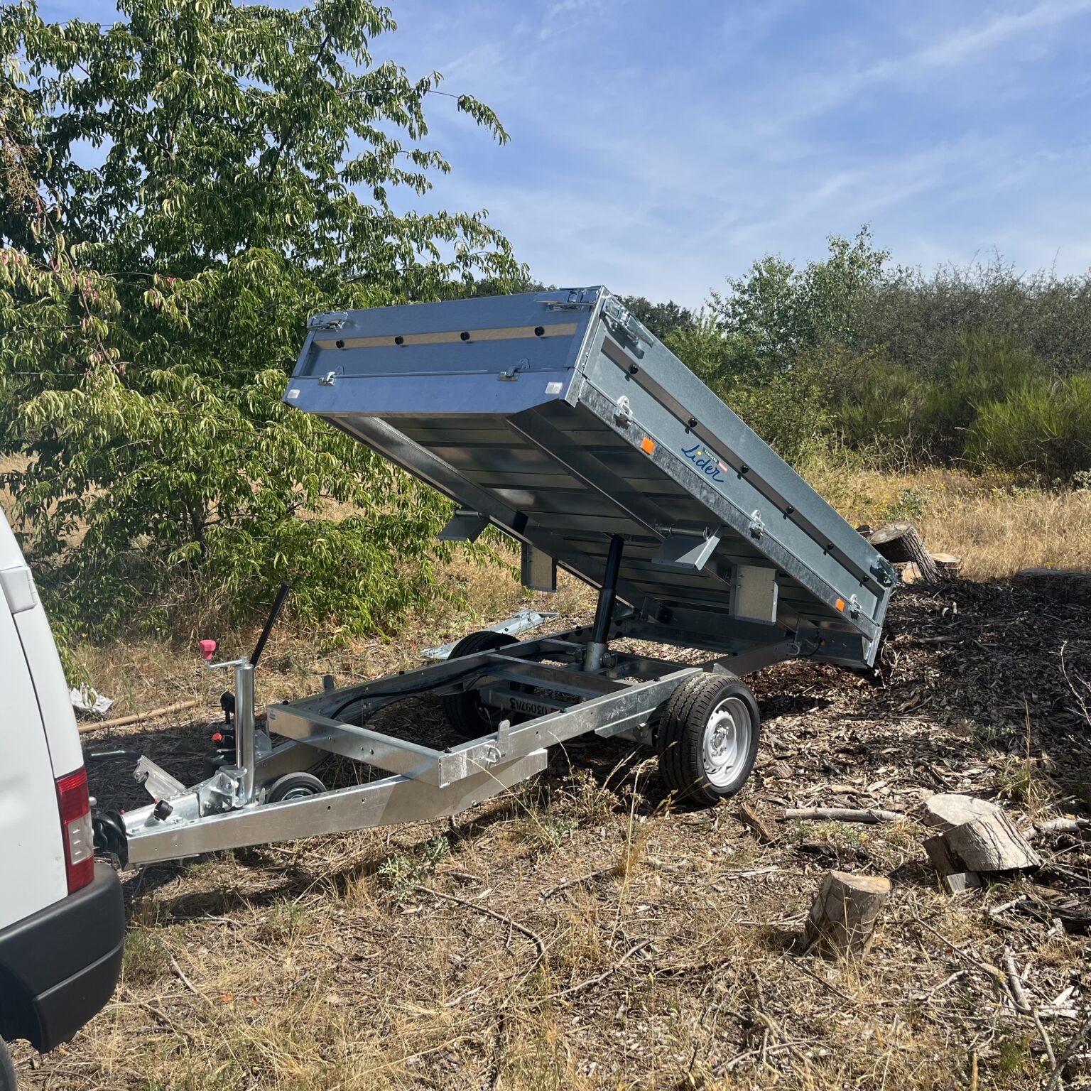 Evacuation des déchets broyés en copeaux et déposés au dépôt à Briare